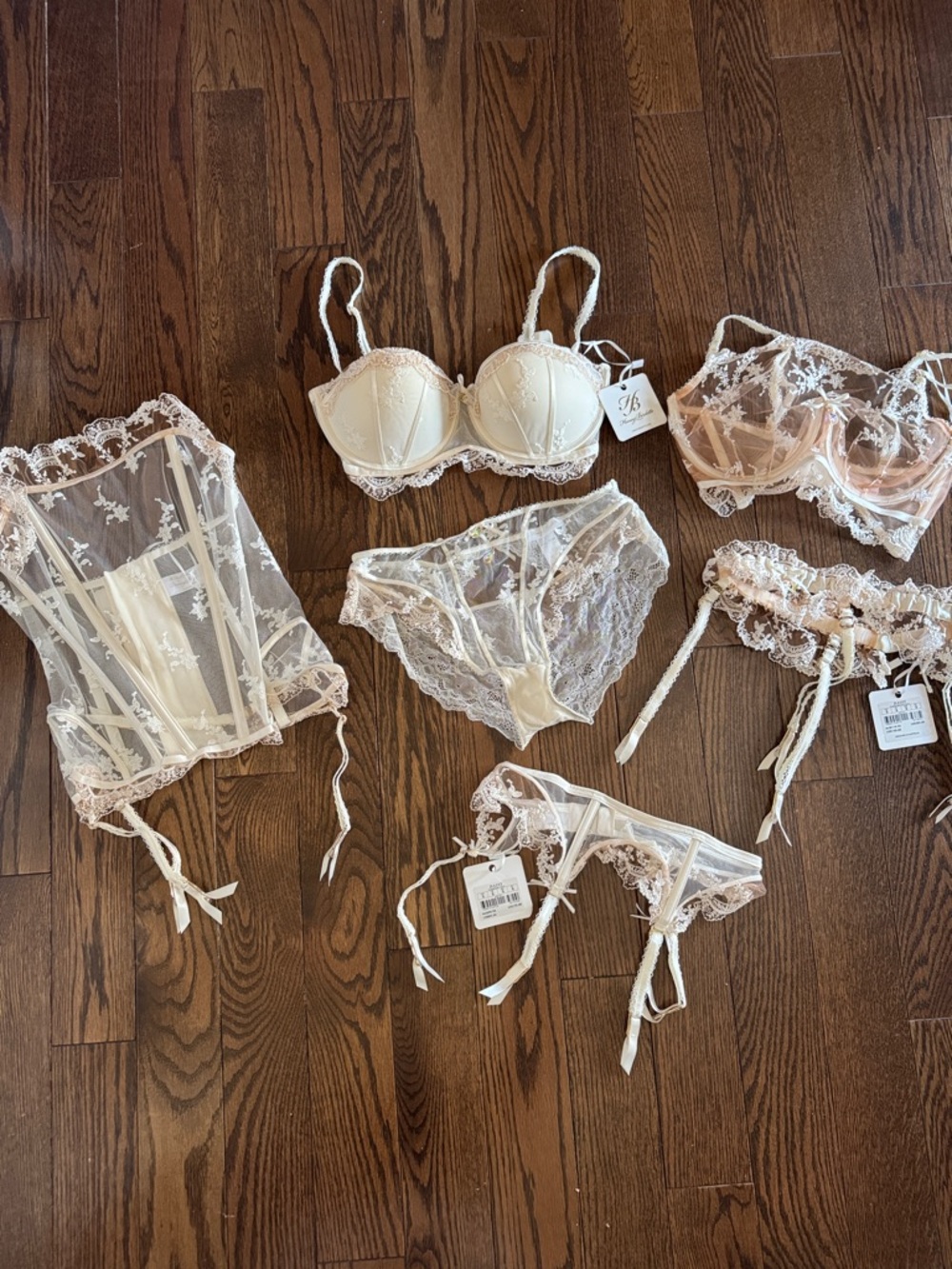 Honey Birdette Daisy Cream Lace SIX PIECE Lingerie Set with Bustier & Garters